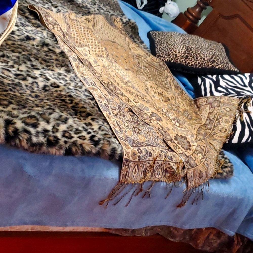 Shawl
